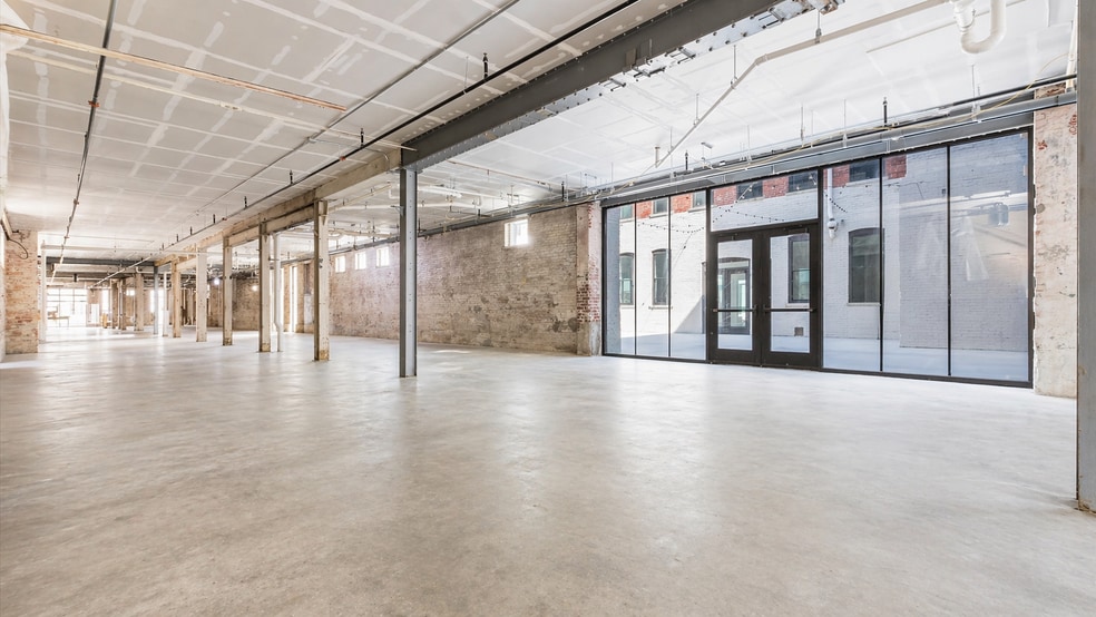 219 N Columbus St, Lancaster, OH à louer - Photo du bâtiment - Image 3 de 15