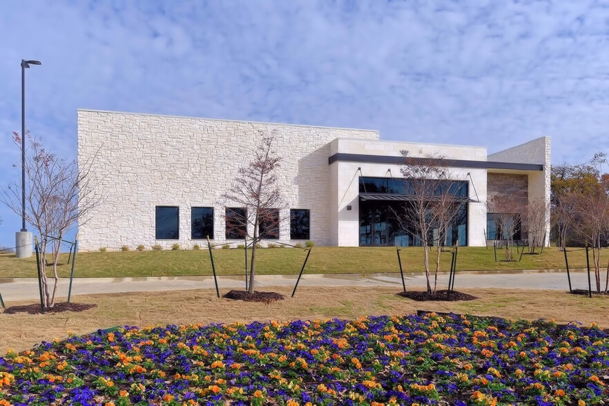 425 S Kimball Ave, Southlake, TX for sale - Building Photo - Image 1 of 5