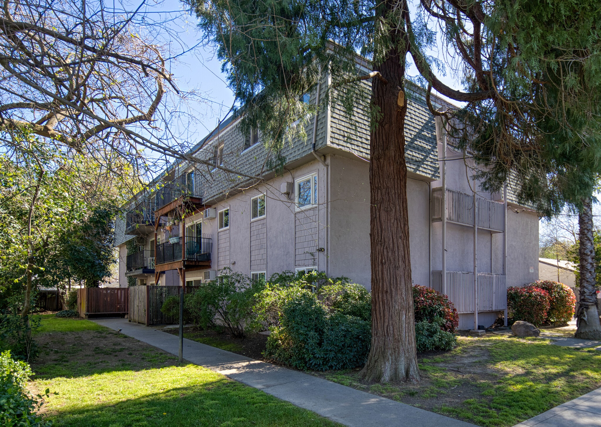 230 J St, Davis, CA for sale Primary Photo- Image 1 of 13