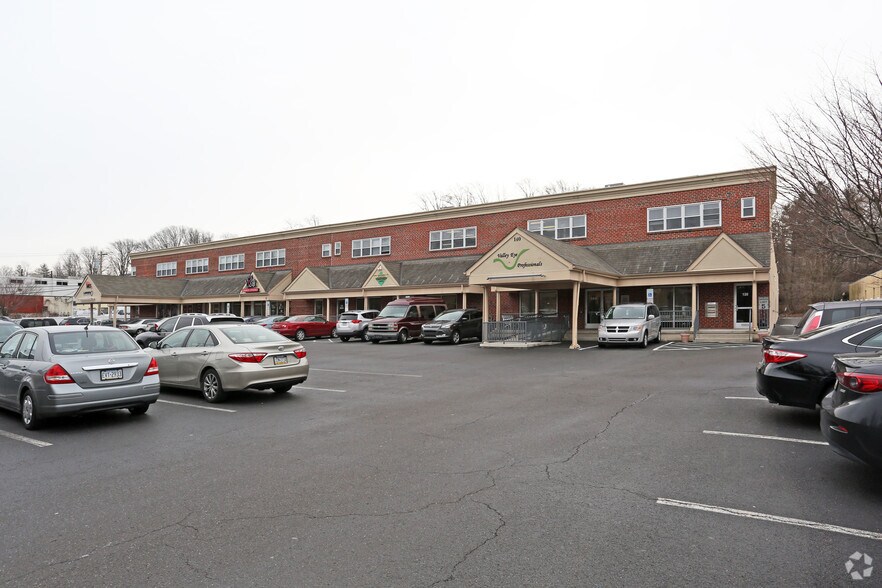 2755 Philmont Ave, Huntingdon Valley, PA à louer - Photo principale - Image 1 de 15