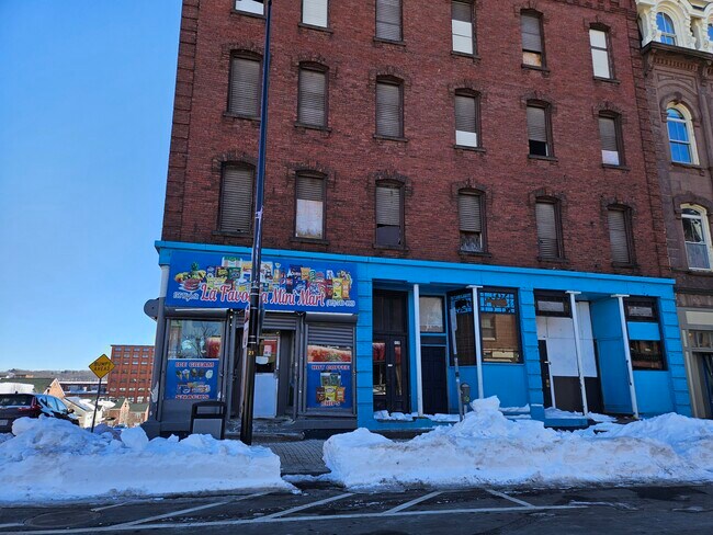 More details for 156-162 High St, Holyoke, MA - Retail for Sale