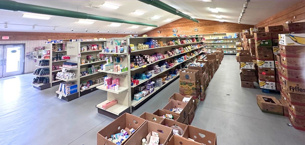 1605 S Main St, Oshkosh, WI à vendre - Photo du bâtiment - Image 2 de 13