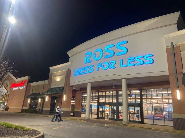 13915-14059 New Halls Ferry Rd, Florissant, MO à louer - Photo du bâtiment - Image 3 de 15