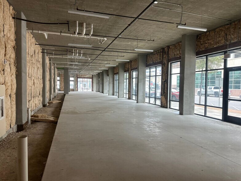 227 Dwyer Ave, San Antonio, TX à louer - Photo intérieure - Image 2 de 4