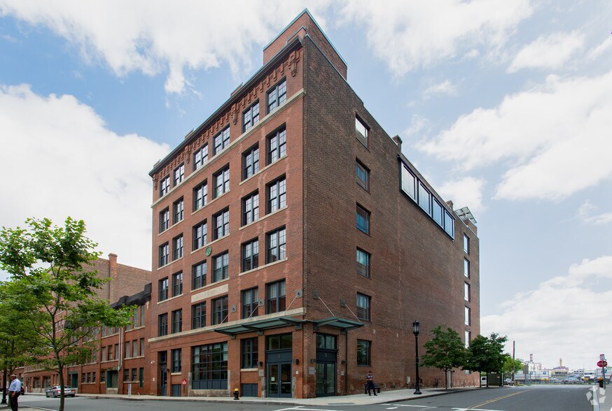 5 Channel Center St, Boston, MA for lease - Building Photo - Image 2 of 10