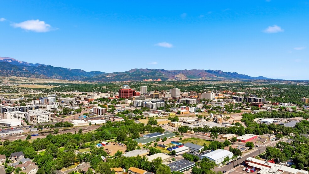 535 E Cimarron St, Colorado Springs, CO for sale - Building Photo - Image 2 of 32
