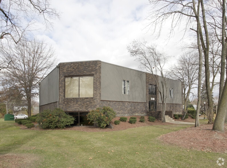 3140 E Broad St, Bexley, OH for lease - Building Photo - Image 2 of 2