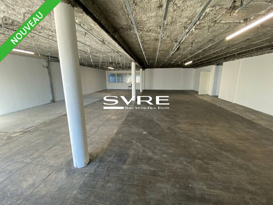 Retail in Éguilles for lease Interior Photo- Image 1 of 8