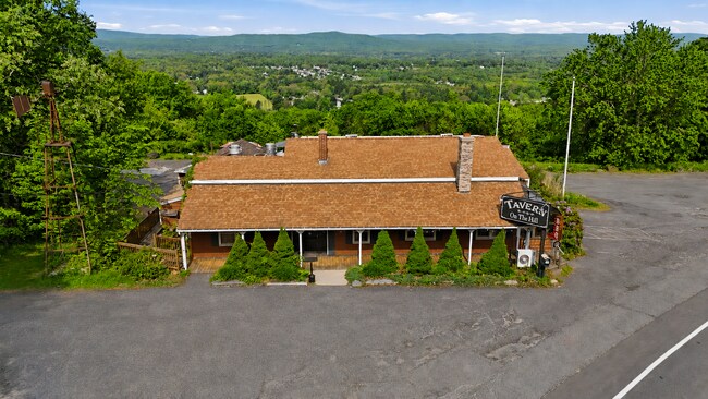 More details for 100 Mountain Rd, Easthampton, MA - Retail for Sale