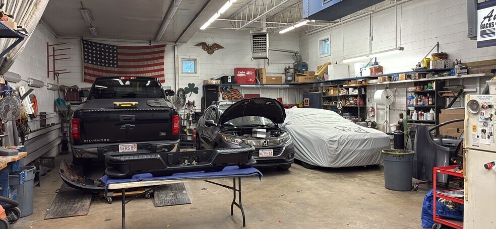 27-33 River St, Dedham, MA à vendre - Photo du bâtiment - Image 3 de 11