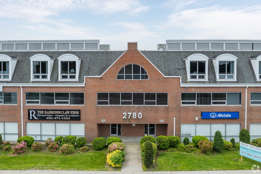 2780 Middle Country Rd, Lake Grove, NY for lease - Building Photo - Image 2 of 4