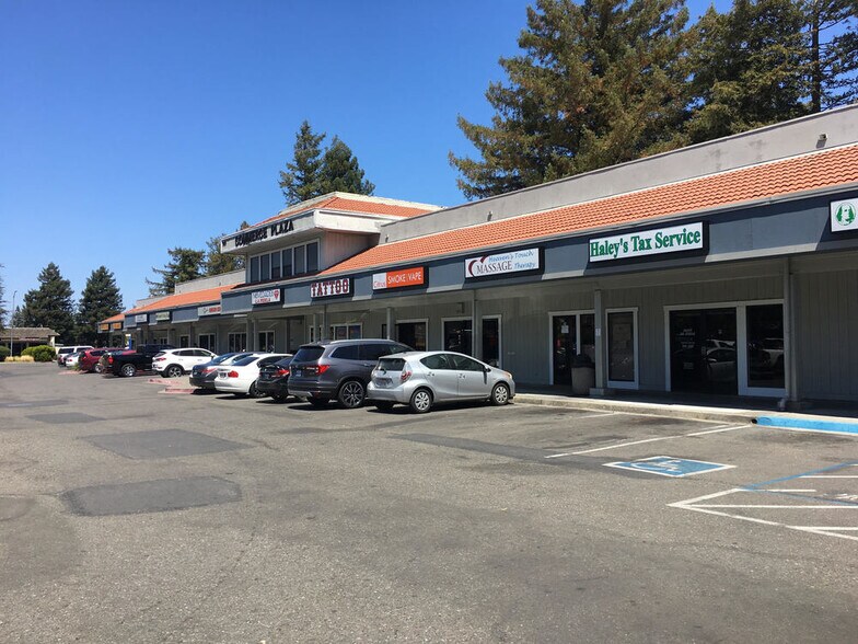 6650 Commerce Blvd, Rohnert Park, CA à vendre - Photo du bâtiment - Image 2 de 7