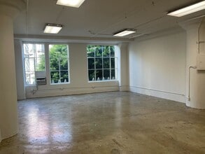 719 S Los Angeles St, Los Angeles, CA for lease Interior Photo- Image 1 of 4