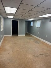 310-316 Colfax Ave, Clifton, NJ à louer Photo intérieure- Image 2 de 7