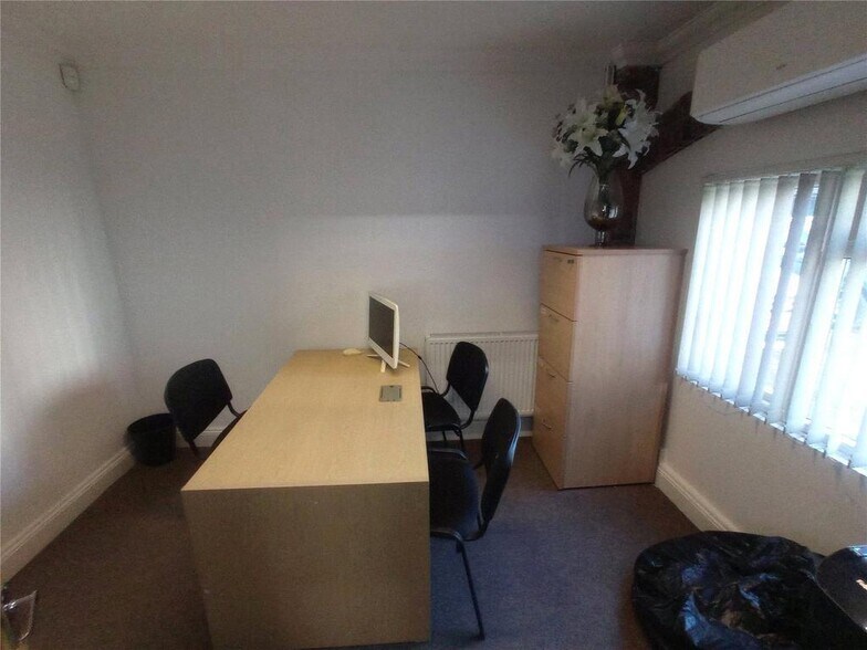 375-377 Rayleigh Rd, Leigh On Sea à louer - Photo du bâtiment - Image 3 de 30