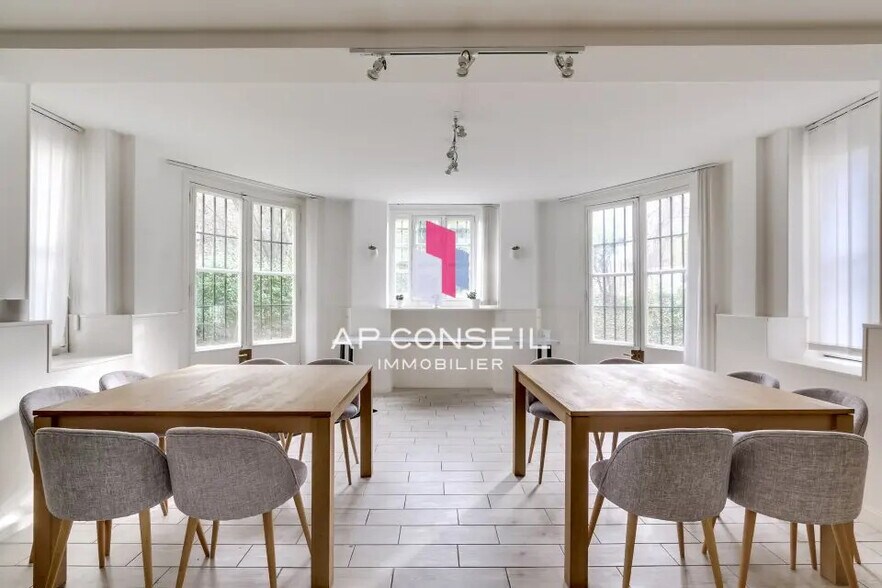 Bureau dans Versailles à louer - Photo intérieure - Image 2 de 5