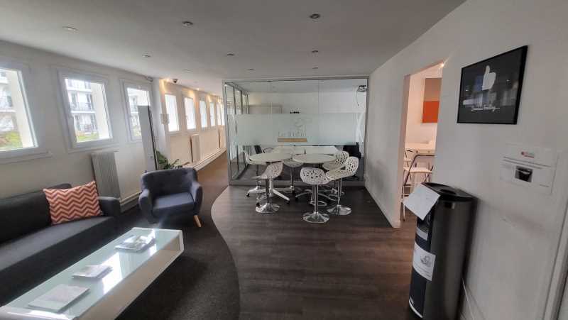 22 Boulevard Gambetta, Issy-les-Moulineaux for sale - Interior Photo - Image 3 of 11