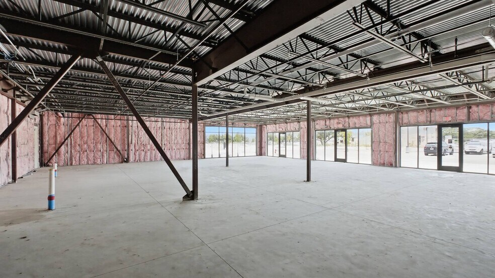 3701 W State Highway 29, Georgetown, TX for lease - Interior Photo - Image 2 of 5