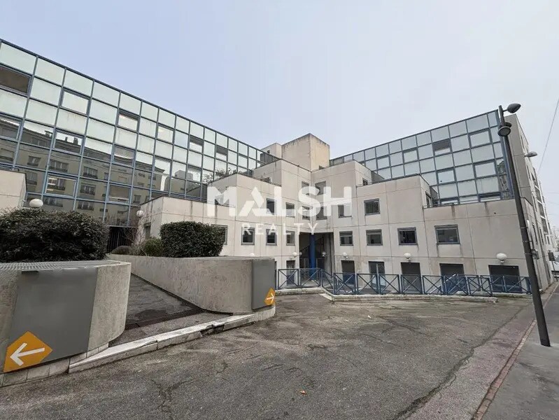 Office in Caluire-et-Cuire for sale Building Photo- Image 1 of 10