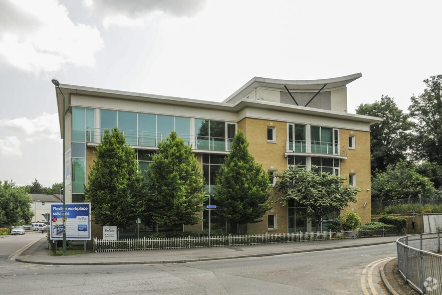 Park Rd, Rickmansworth à louer - Photo principale - Image 1 de 5