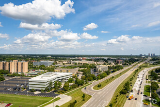 28588 Northwestern Hwy, Southfield, MI - aerial  map view - Image1