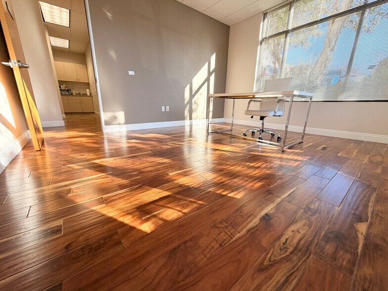 1181 Puerta Del Sol, San Clemente, CA à louer - Photo du bâtiment - Image 2 de 7