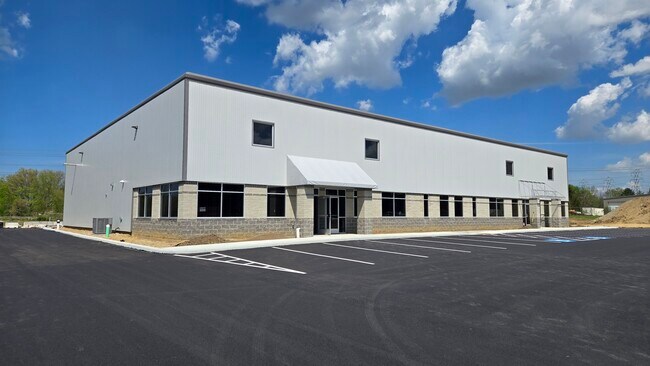More details for 31364 Industrial Pkwy, North Olmsted, OH - Industrial for Lease