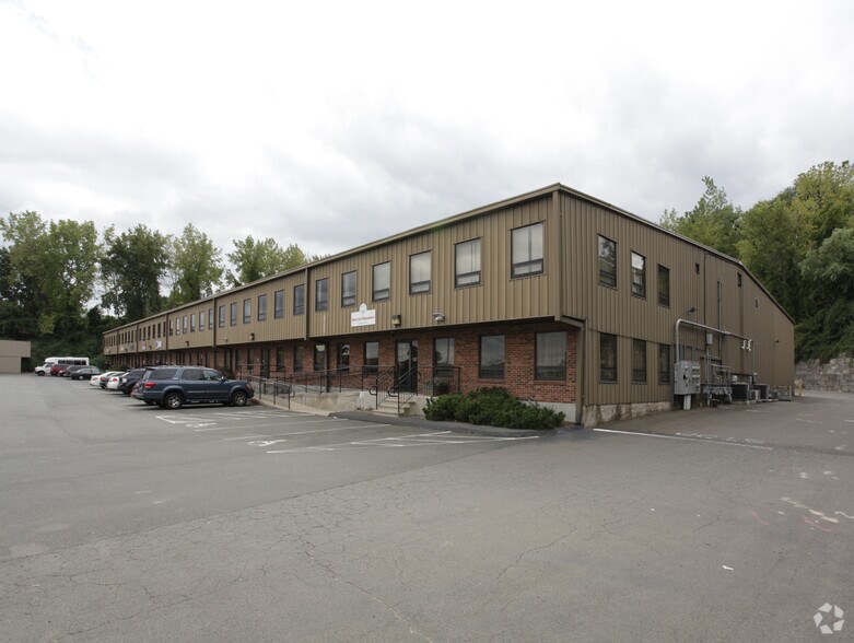 2666 State St, Hamden, CT for lease - Primary Photo - Image 1 of 4