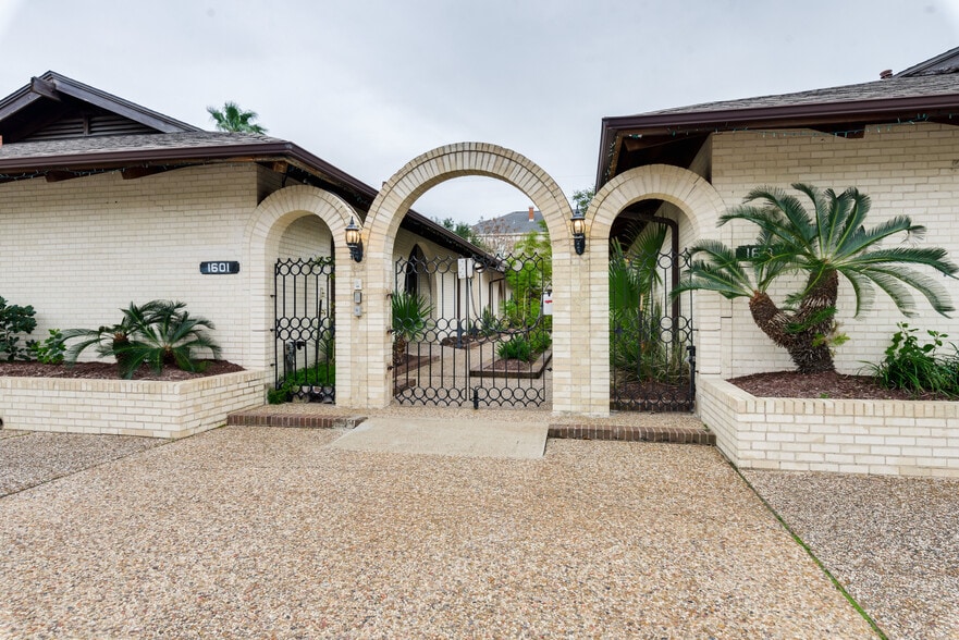 1601 Broadway St, Galveston, TX à vendre - Photo du bâtiment - Image 3 de 27