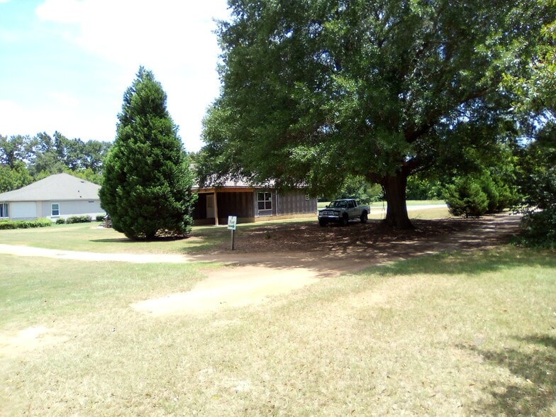 160 Canterbury Dr, Eufaula, AL for sale - Building Photo - Image 3 of 41