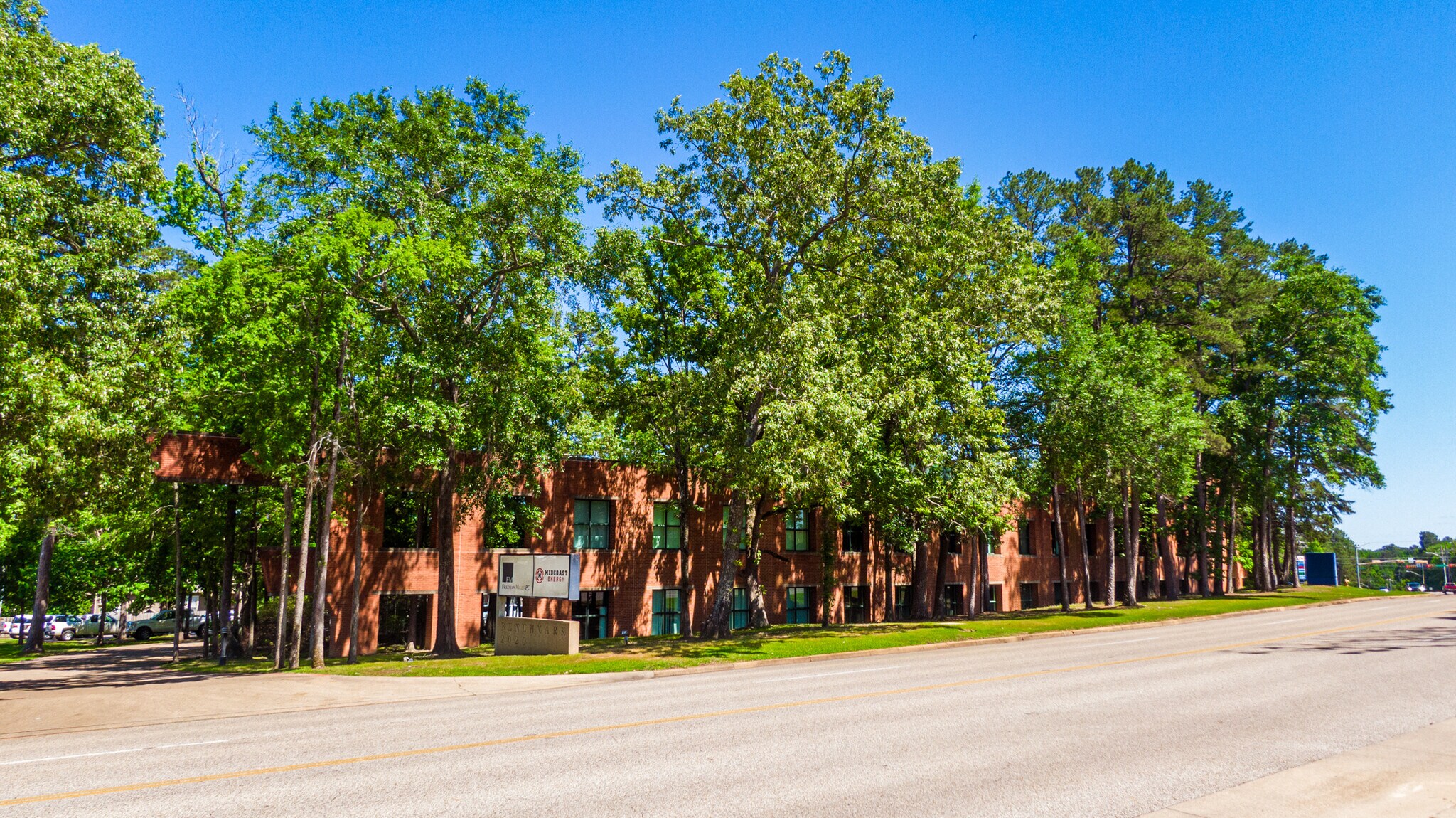 2020 Bill Owens Pky, Longview, TX for lease Primary Photo- Image 1 of 15