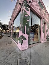 1157 N La Brea Ave, West Hollywood, CA à vendre Photo intérieure- Image 2 de 6