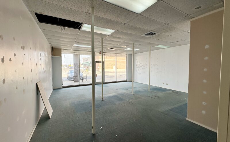 800-841 W Bloomington Rd, Champaign, IL for lease Interior Photo- Image 1 of 4