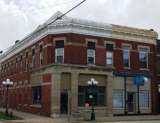 10 Buildings, 34/35 Units - 11.4% Cap portfolio of 9 properties for sale on LoopNet.ca Building Photo- Image 1 of 92