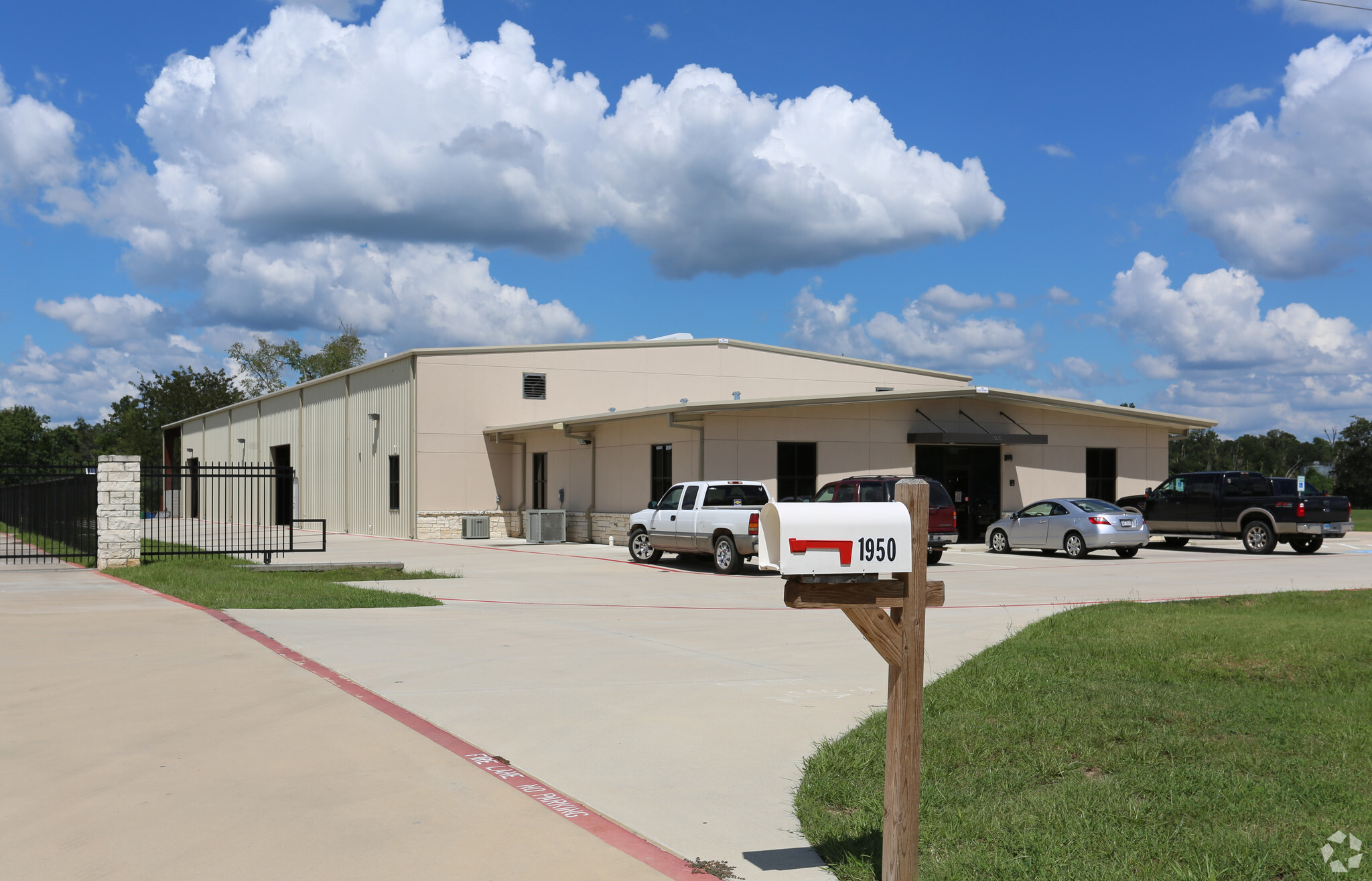 1950 Lone Star Pky, Montgomery, TX for sale Building Photo- Image 1 of 1