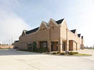 Plus de détails pour 30515-30821 Milford Rd, New Hudson, MI - Commerce de détail à louer