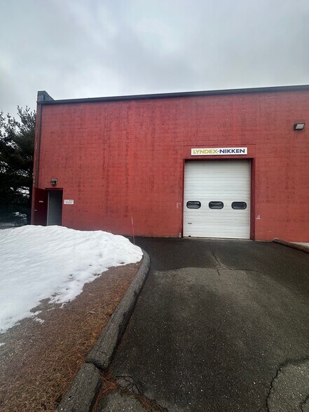 625 Day Hill Rd, Windsor, CT for lease - Building Photo - Image 2 of 10