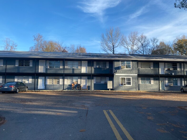 1600 27th St N, Columbus, MS à vendre - Photo du bâtiment - Image 2 de 3