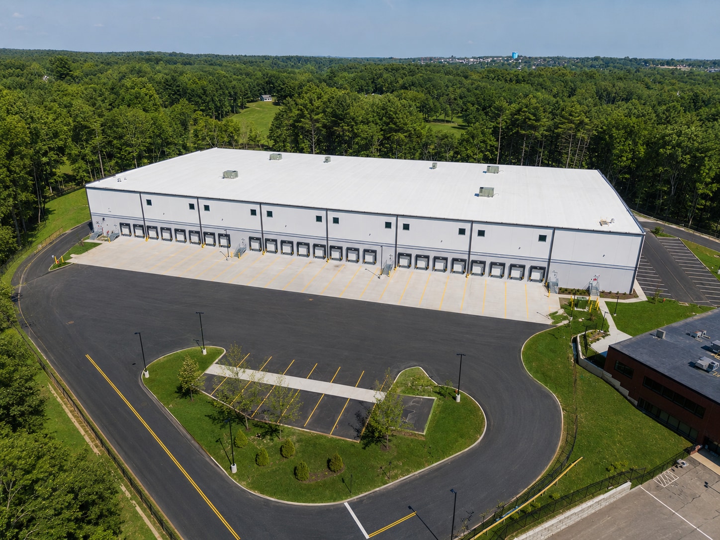 600 Griffin Brook Dr, Methuen, MA for lease Primary Photo- Image 1 of 3