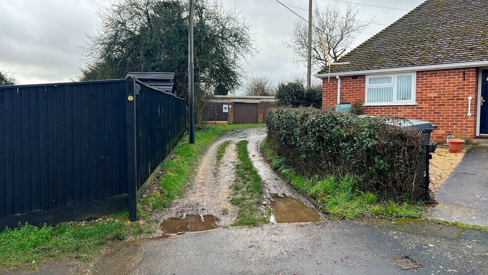Land at Sarson Close, Amport à vendre - Photo du bâtiment - Image 2 de 6