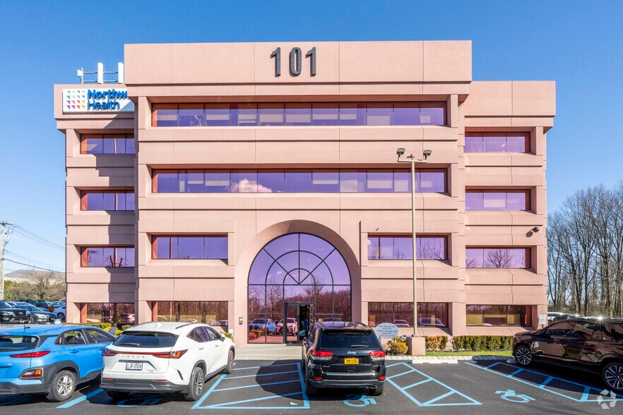101 Tyrellan Ave, Staten Island, NY à louer - Photo du bâtiment - Image 2 de 5