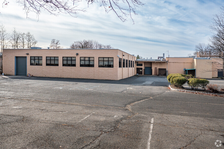 2389 Vauxhall Rd, Union, NJ for sale - Primary Photo - Image 1 of 1