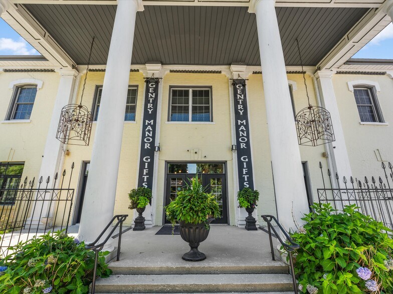 9 Park St, Chatham, ON à vendre - Photo du bâtiment - Image 2 de 55