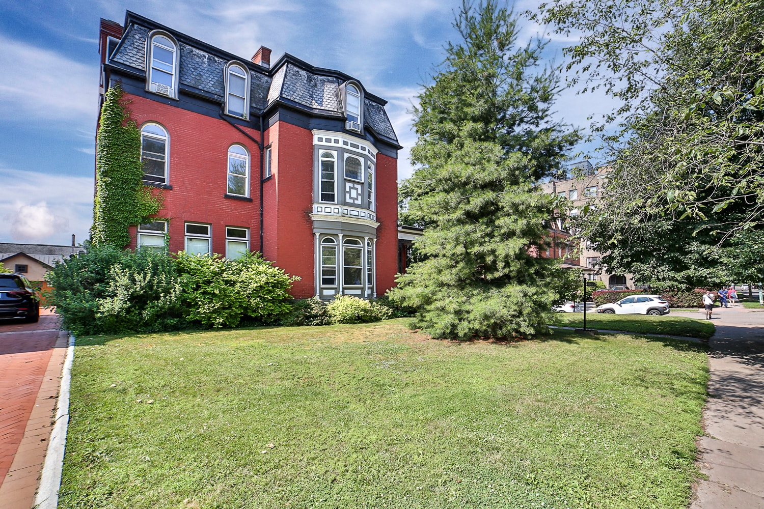 176 North St, Buffalo, NY for sale Building Photo- Image 1 of 54