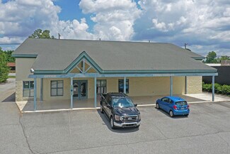 More details for 1212 Battleground Ave, Greensboro, NC - Retail for Lease