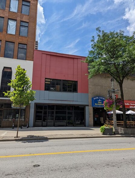 331 Ouellette, Windsor, ON à vendre - Photo principale - Image 1 de 1