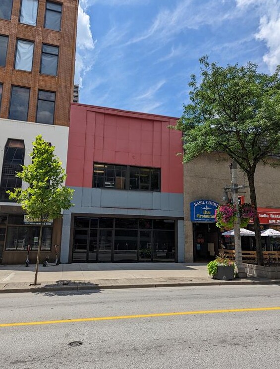 Plus de détails pour 331 Ouellette, Windsor, ON - Bureau à vendre