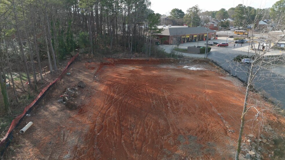 1260 SW Bellemeade Dr, Marietta, GA à vendre - Vidéo sur l’inscription commerciale - Image 2 de 16