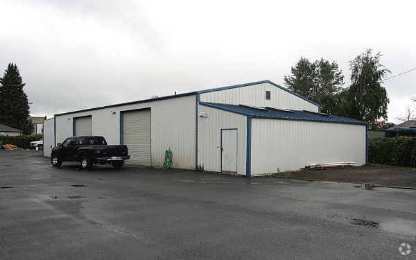 8415 NE 8th Ave, Vancouver, WA à vendre - Photo du bâtiment - Image 2 de 12