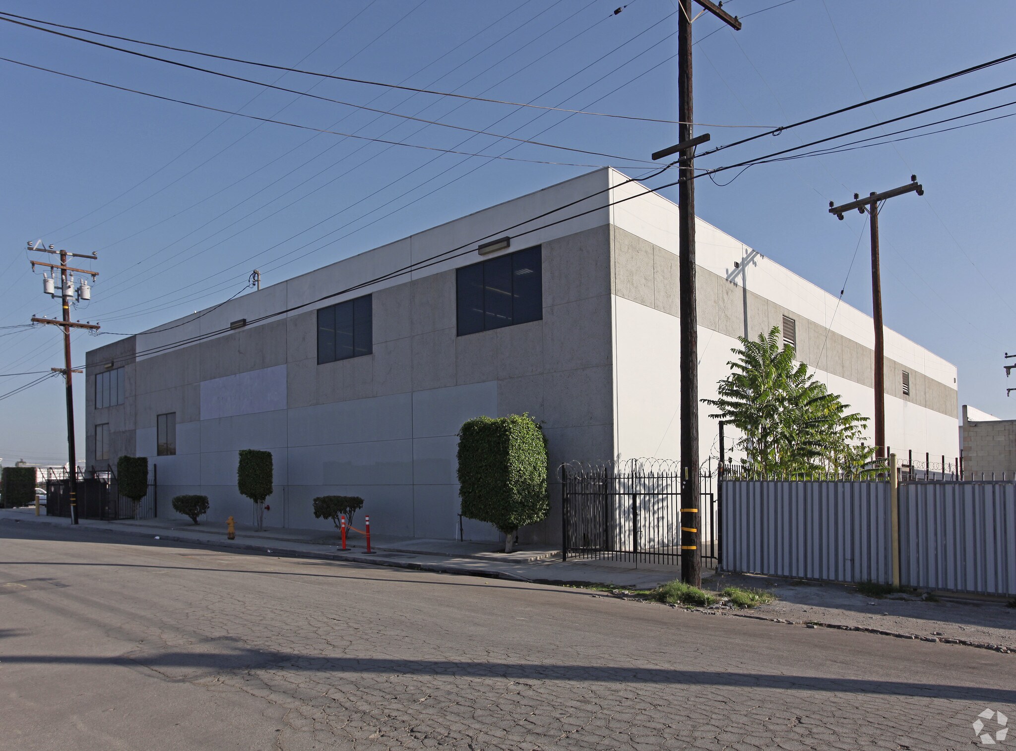2280 E Curry St, Long Beach, CA for lease Building Photo- Image 1 of 32